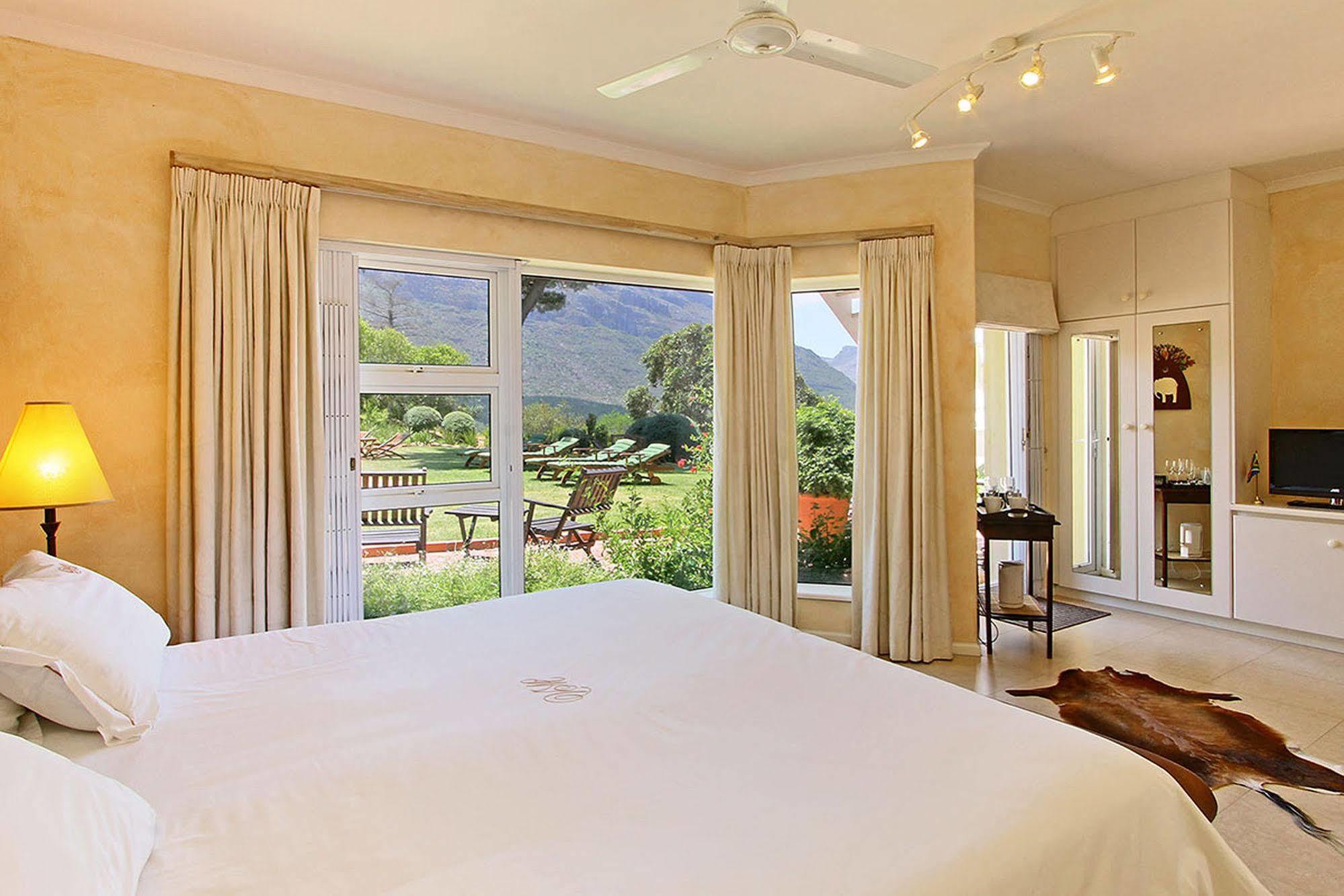 Villa Montebello Constantia Exterior photo